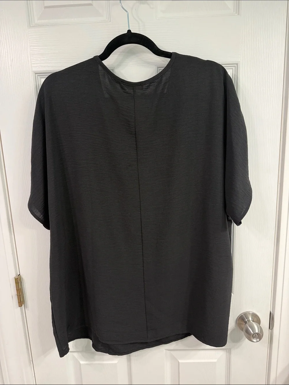 GUC Entro short sleeve black blouse.  Size XL. - Picture 3 of 3